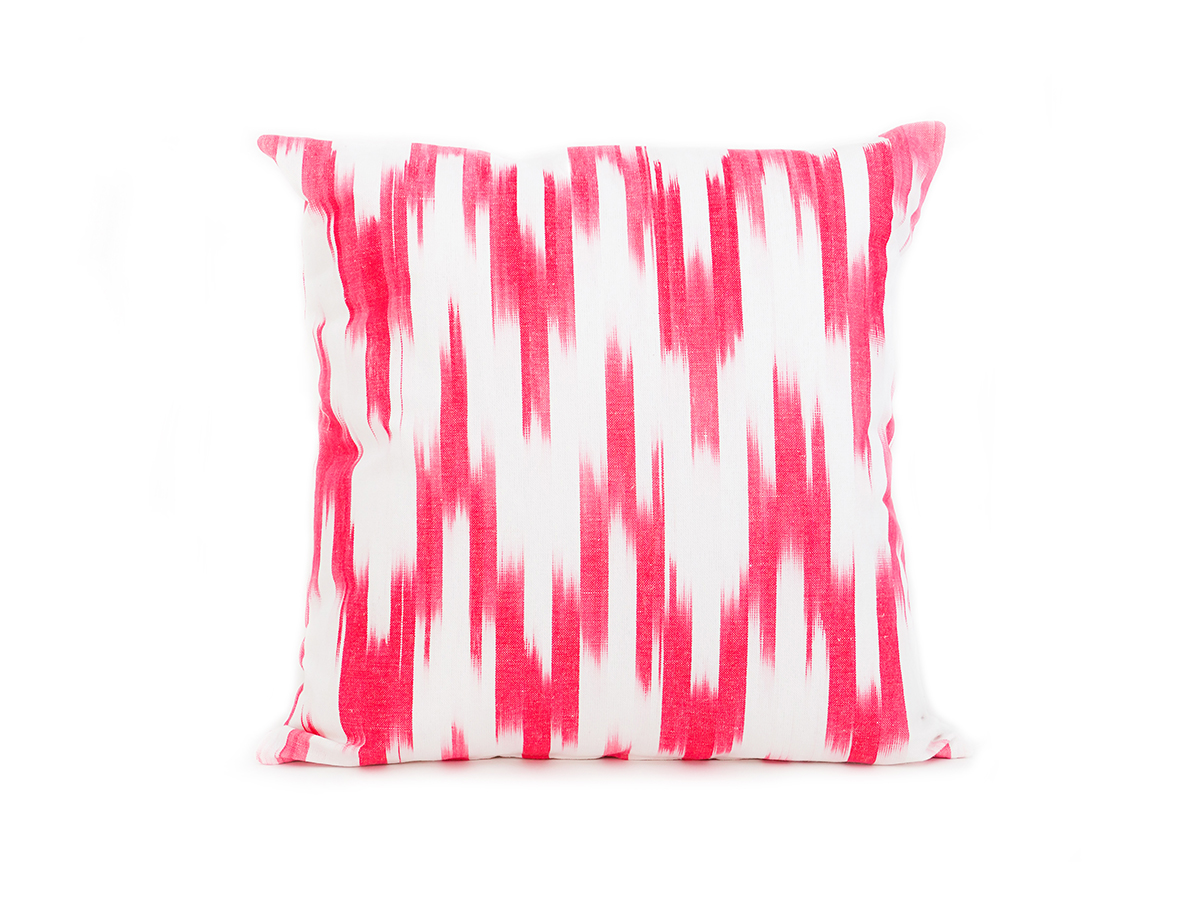 Coixí ikat 105 Rosa fúcsia