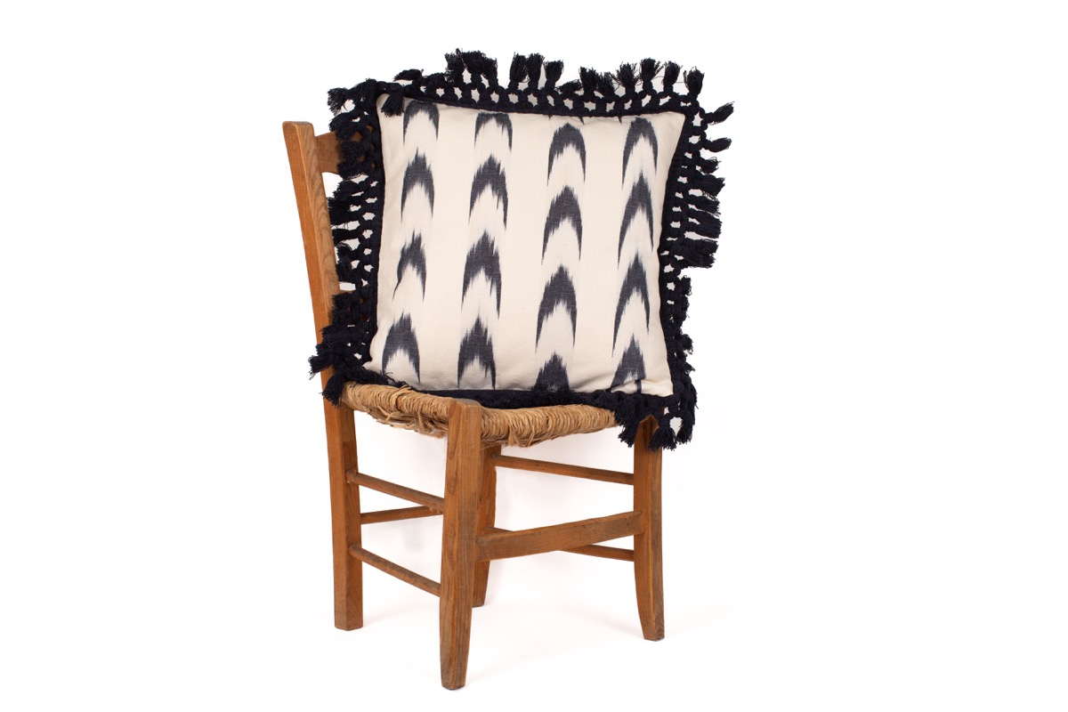Fringe cushion cover Mallorcan fabric  61 Black - Image 2