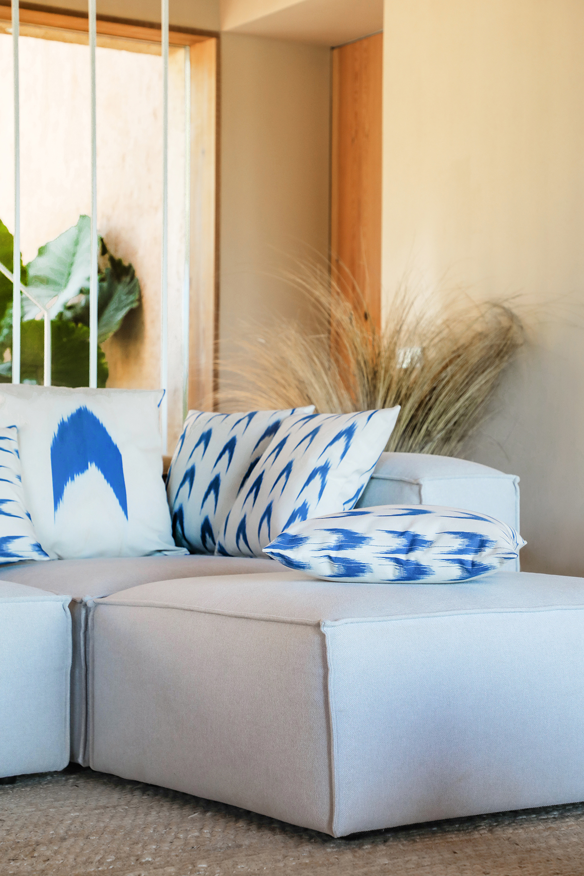 Coixí ikat 61 Blau - Imatge 3