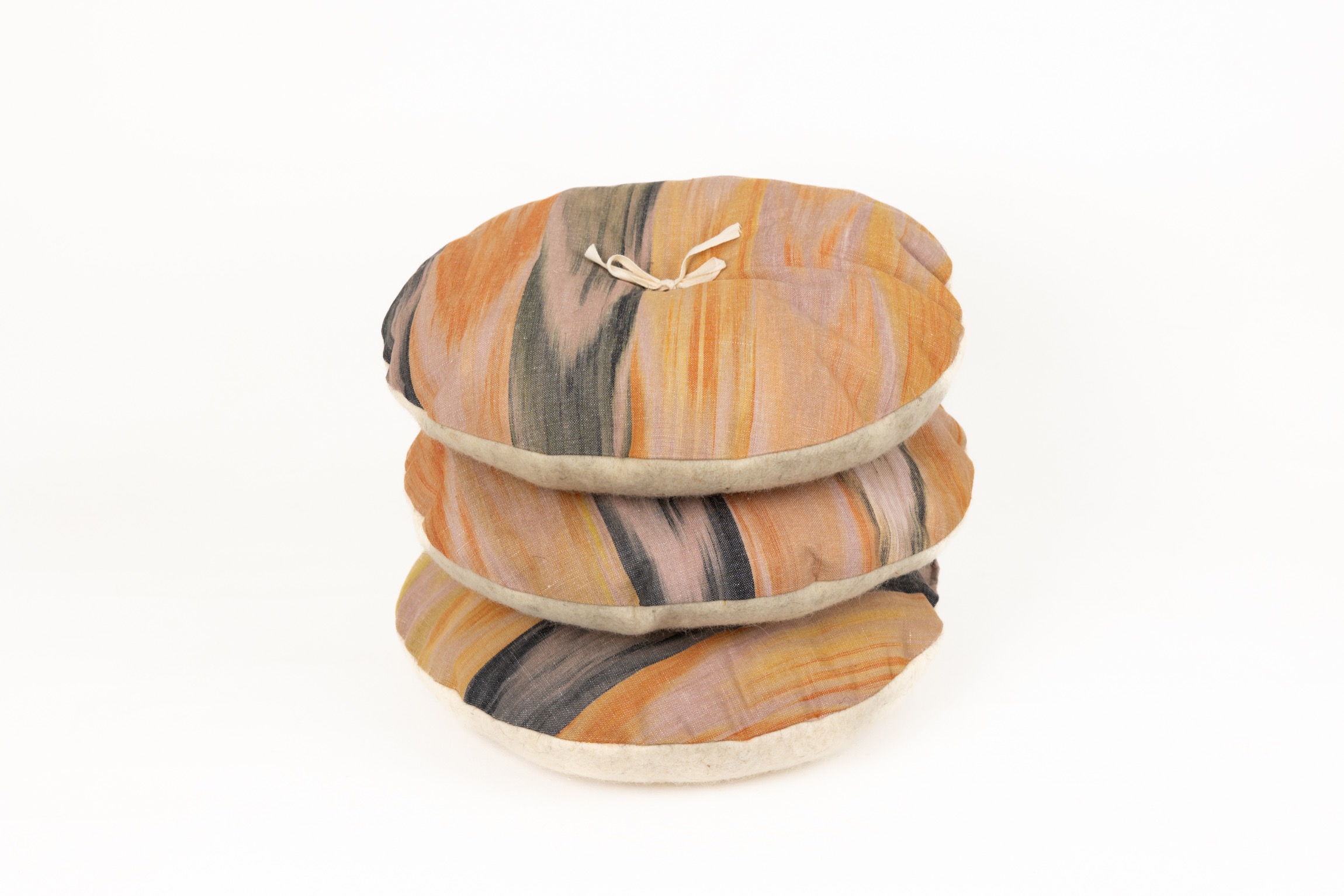 Cojin redondo Llanatura tela Mallorquina 200 Beige - Imagen 4