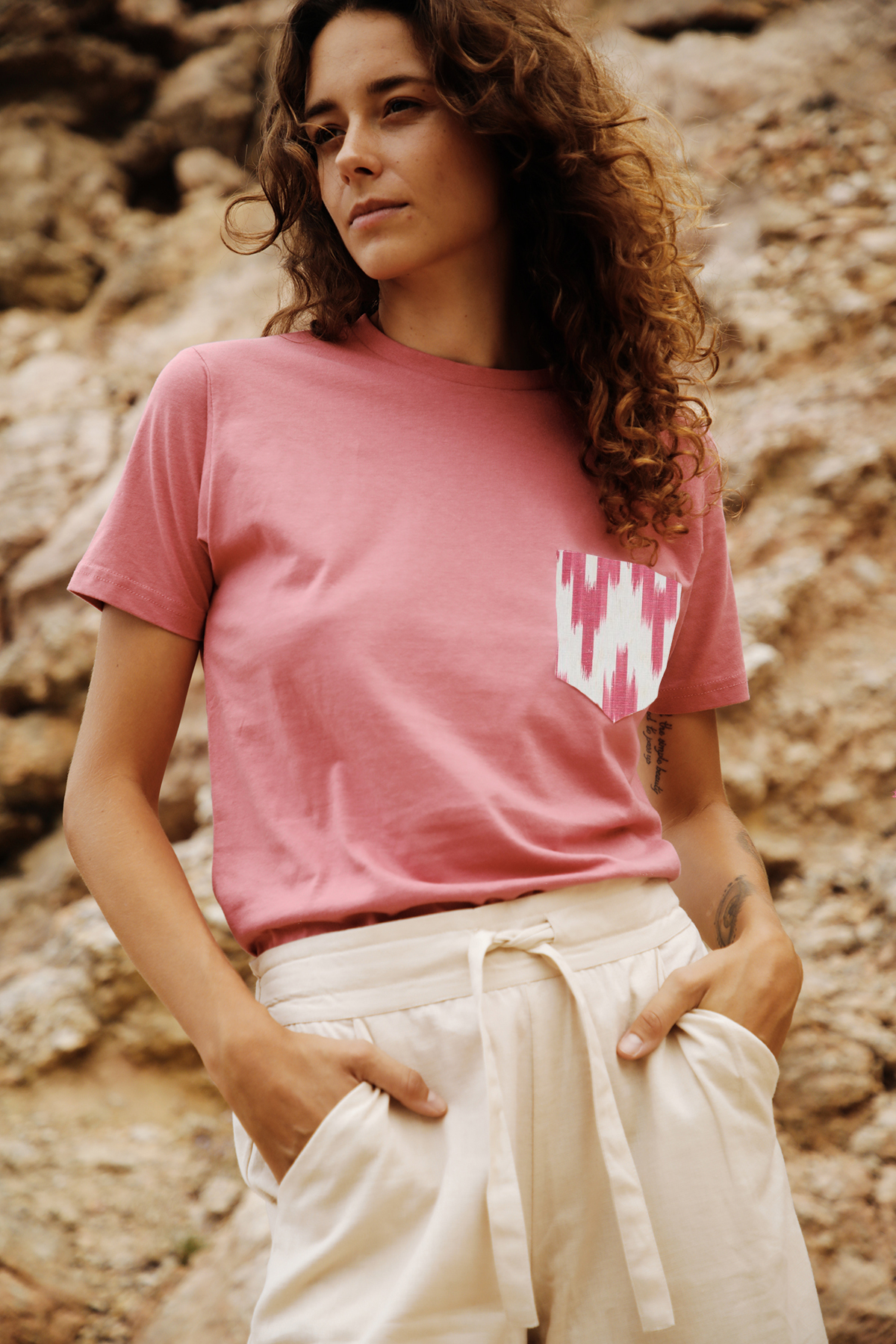 Pink T-shirt Pink Mallorcan fabric pocket 236 bordeaux