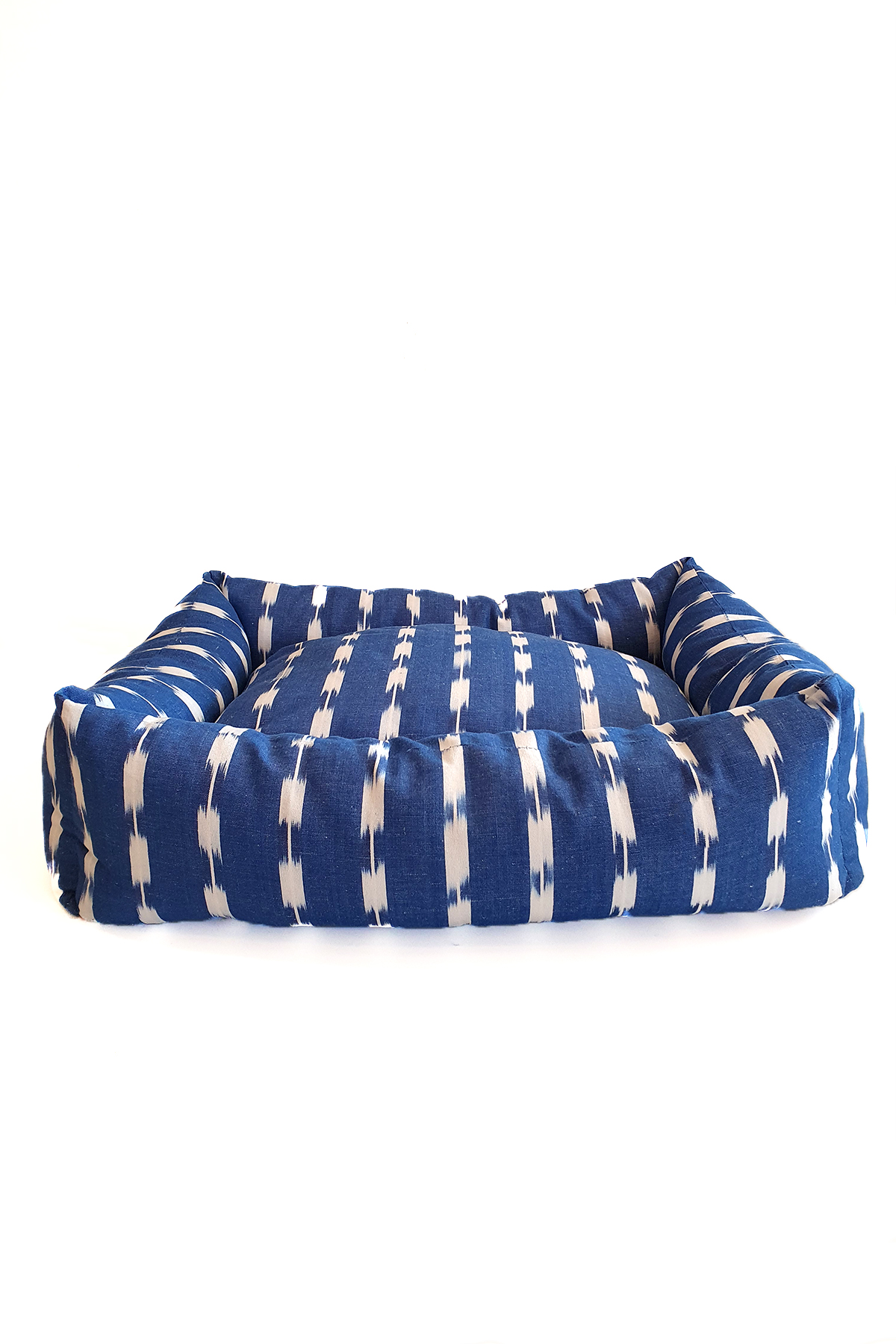 Hundebett aus mallorquinischem Stoff Ikat 302 Blau